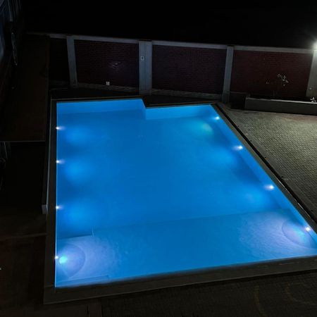 Hotel Costa Riviera Mala Bagian luar foto