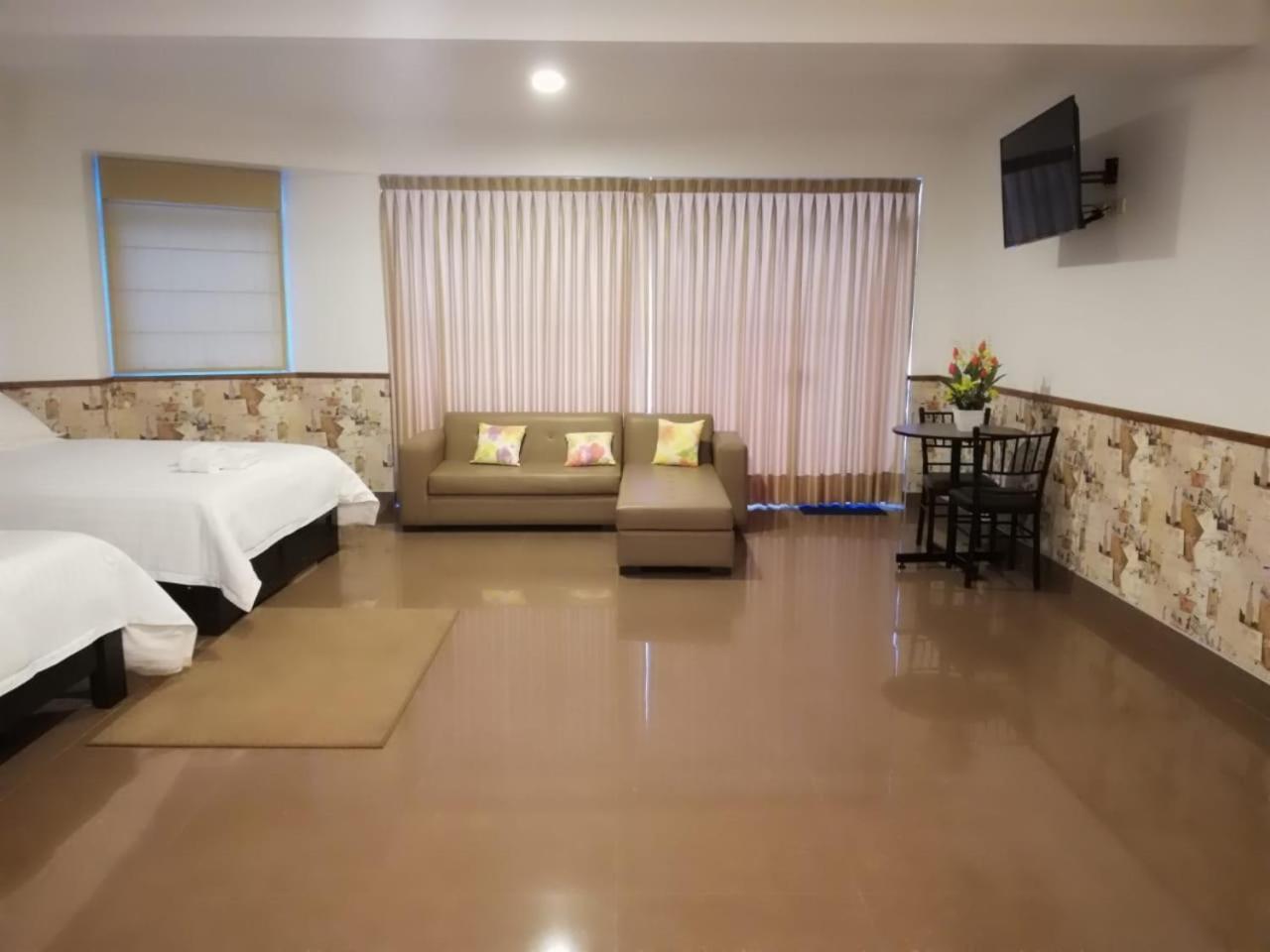 Hotel Costa Riviera Mala Bagian luar foto