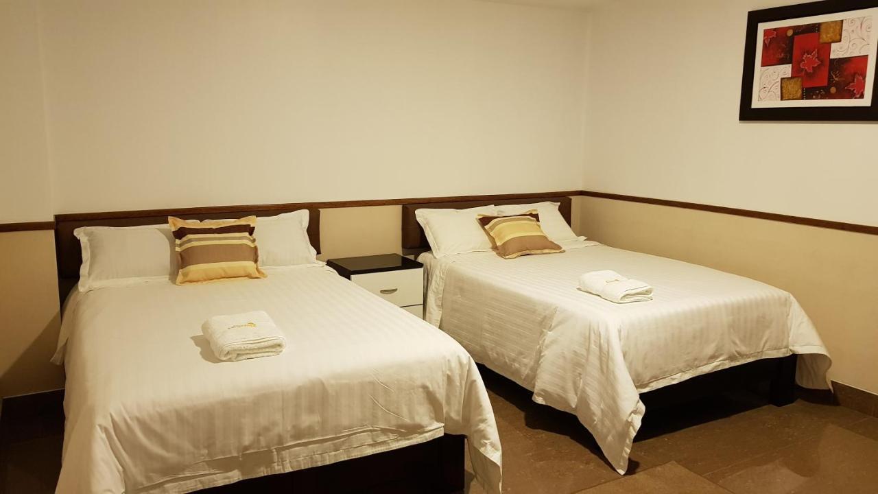 Hotel Costa Riviera Mala Bagian luar foto