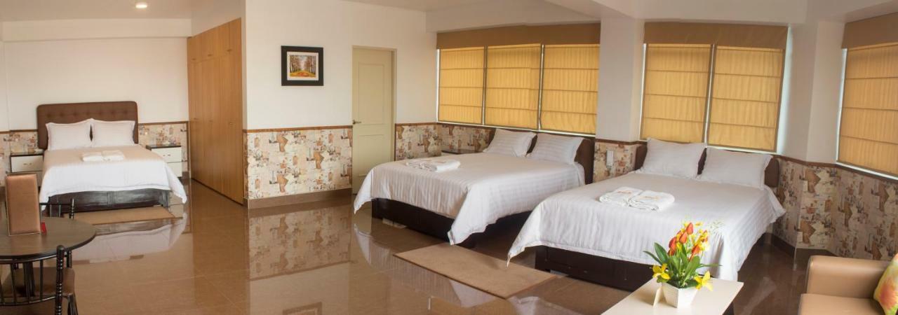 Hotel Costa Riviera Mala Bagian luar foto