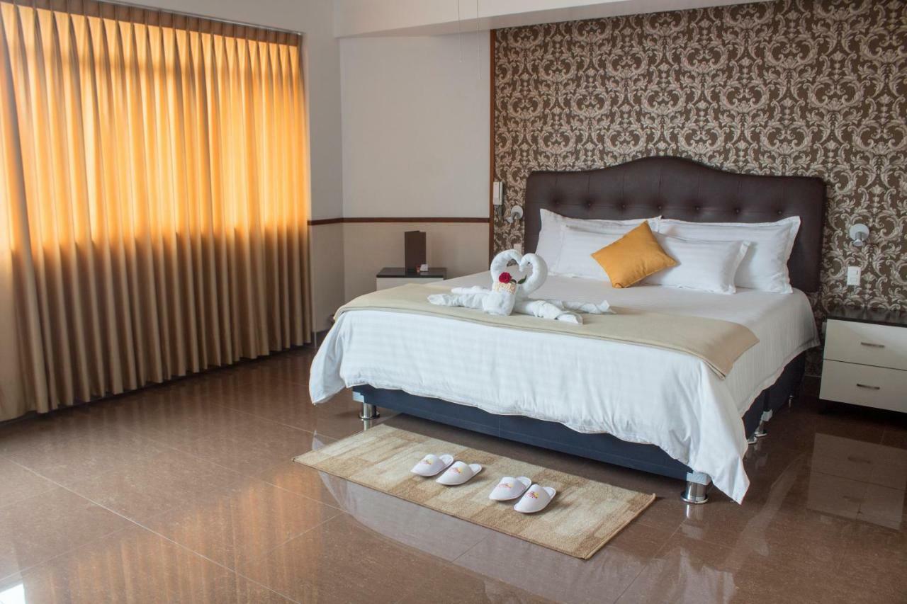 Hotel Costa Riviera Mala Bagian luar foto
